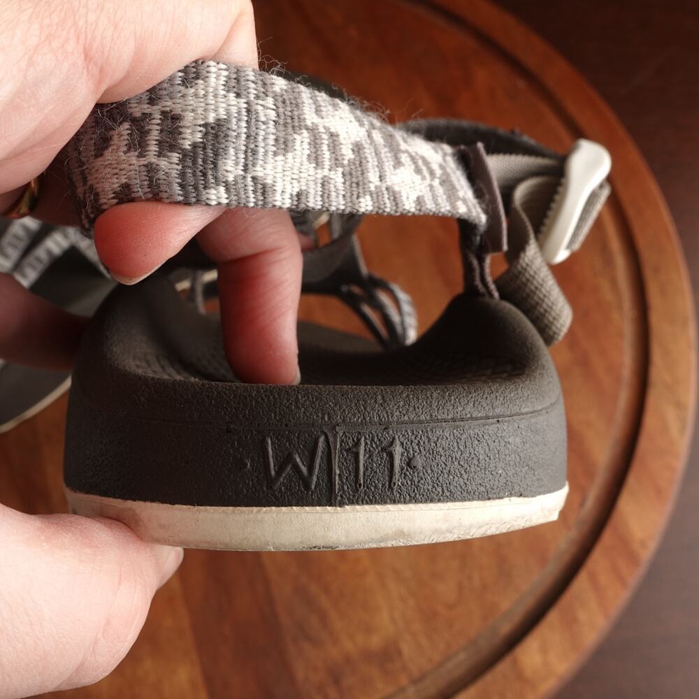 Chaco Sandals Womens SZ 11 Gray Z/Cloud Strappy Outdoor Hiking Adjustable Shoes - Picture 11 of 16